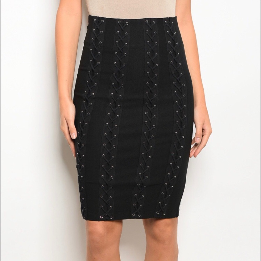 Black pencil skirt